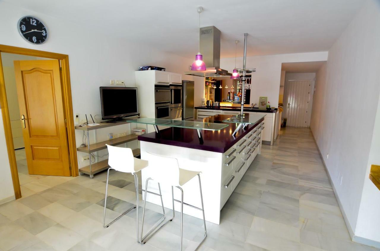Alcazaba Beach Apartment 3302 에스테포나 외부 사진